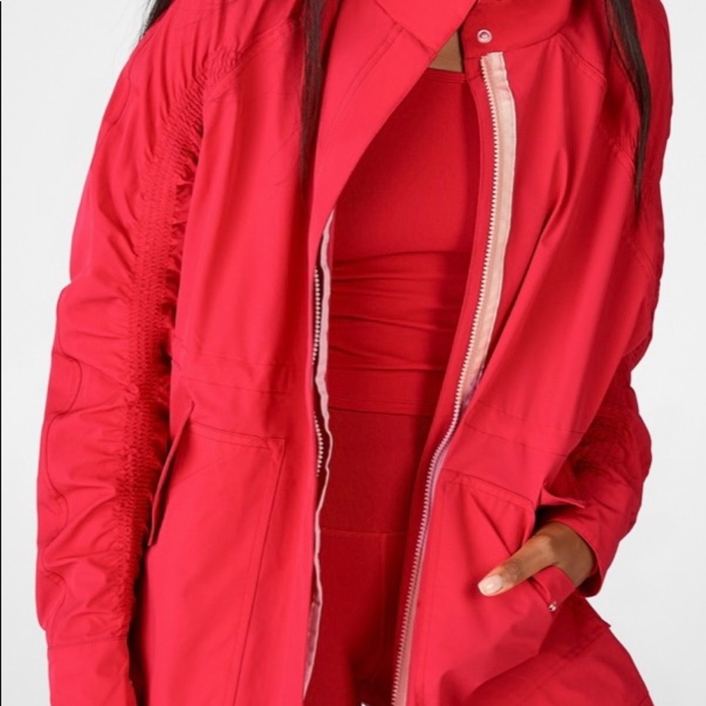 Giana Jacket II, Madeline Petsch, water resistant